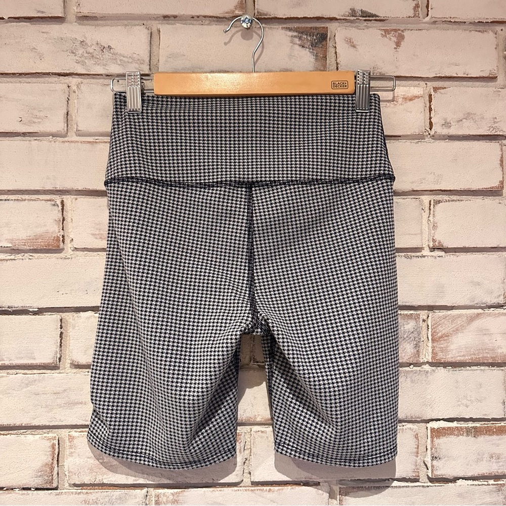 Alo Yoga Houndstooth Bike Shorts black white - Picture 4 of 4
